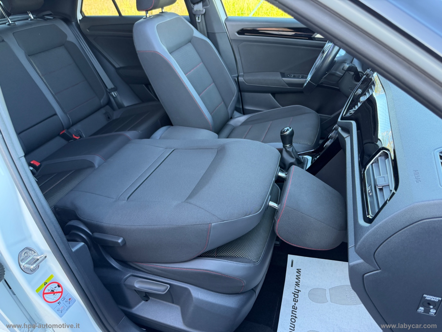 T-Roc 1.5 TSI 150CV SPORT LED NAVI TETTO RETROCAMERA - immagine 32