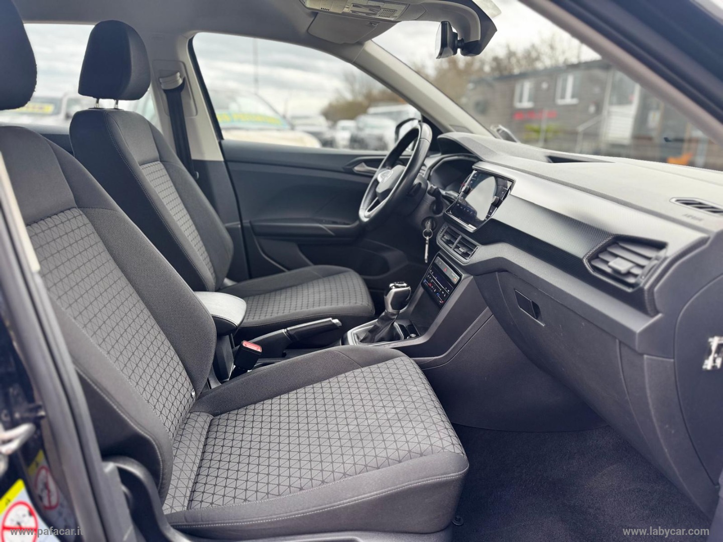 T-Cross 1.0 TSI 110 CV DSG Advanced - immagine 32