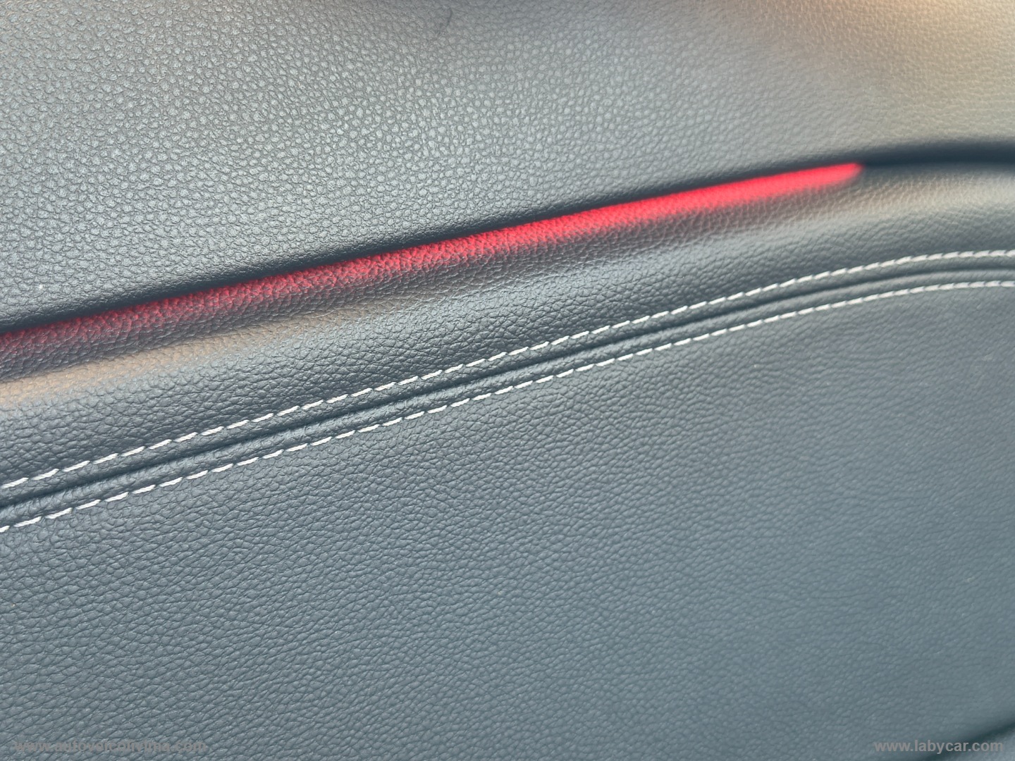 Captur TCe 100 CV GPL Techno - immagine 32