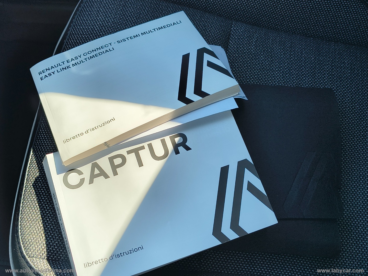 Captur TCe 100 CV GPL Techno TETTO APRIBILE - immagine 32