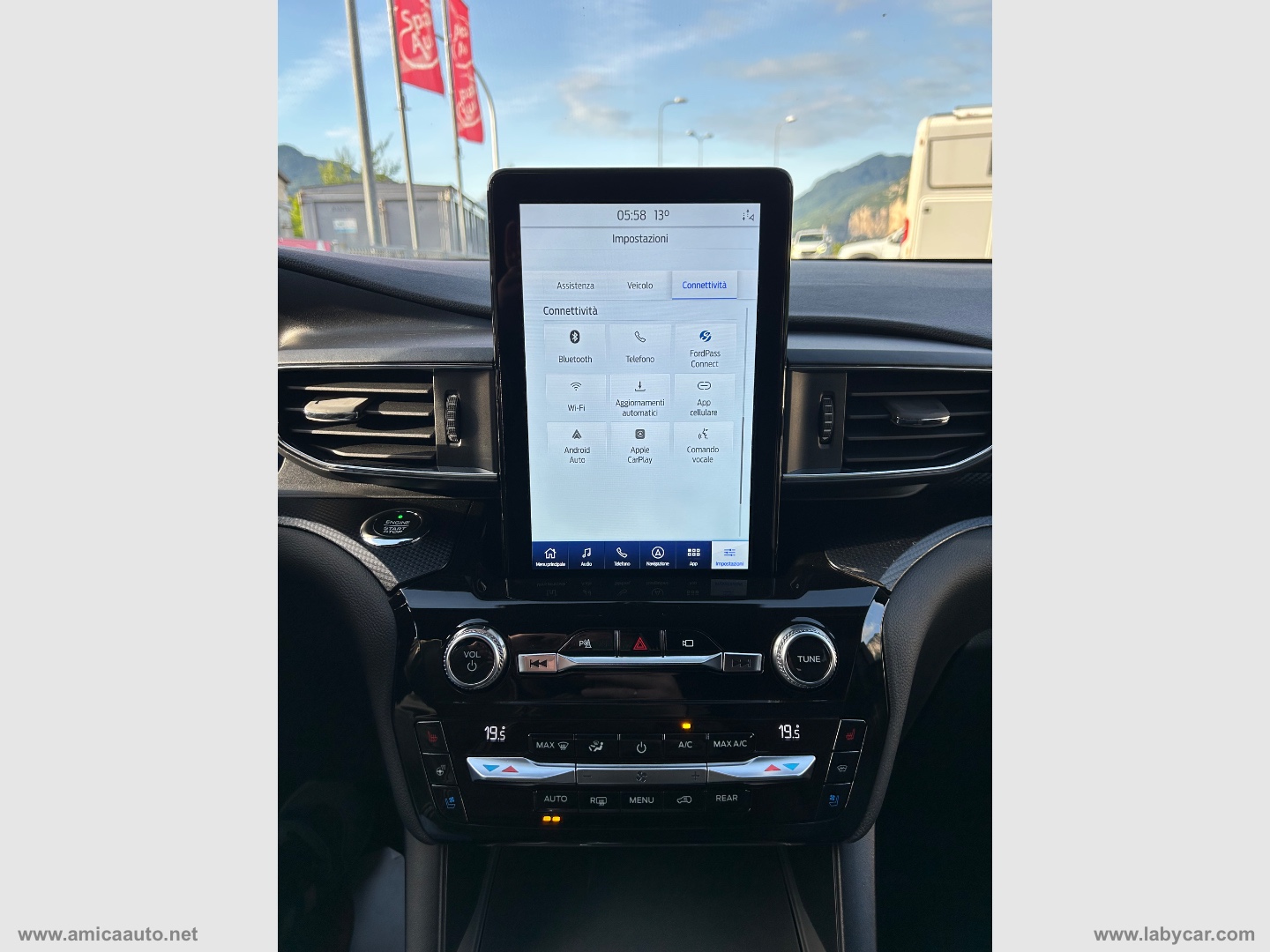 Explorer 3.0 PHEV 457 CV A10 AWD ST Line - immagine 32