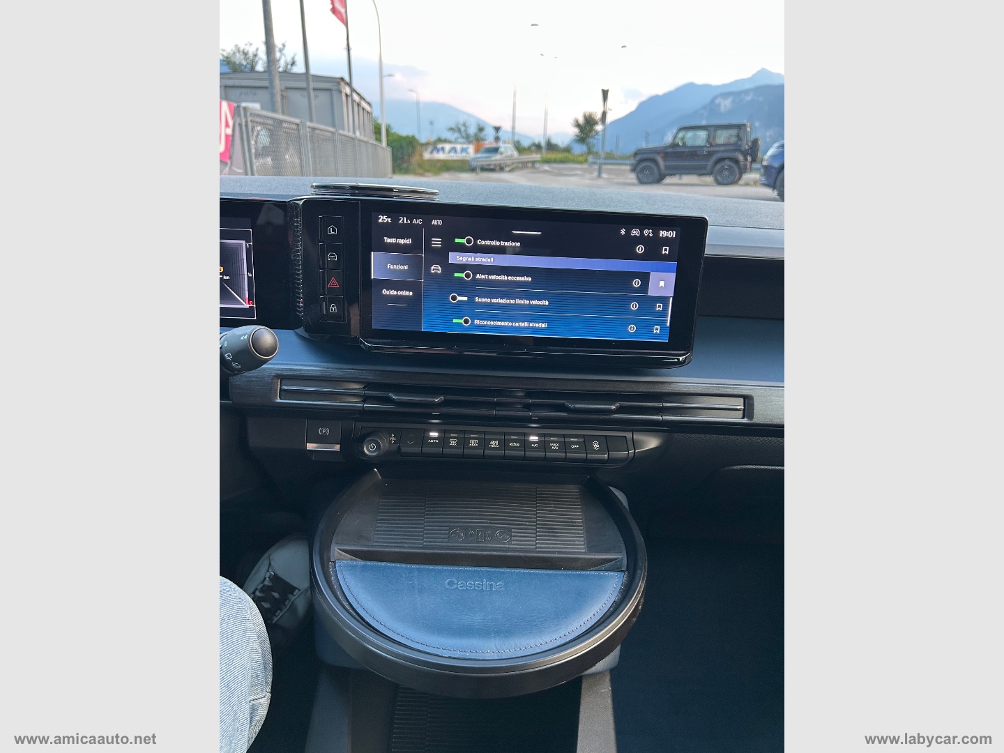 Ypsilon Hybrid e-DCT Ed.Limitata Cassina - immagine 32