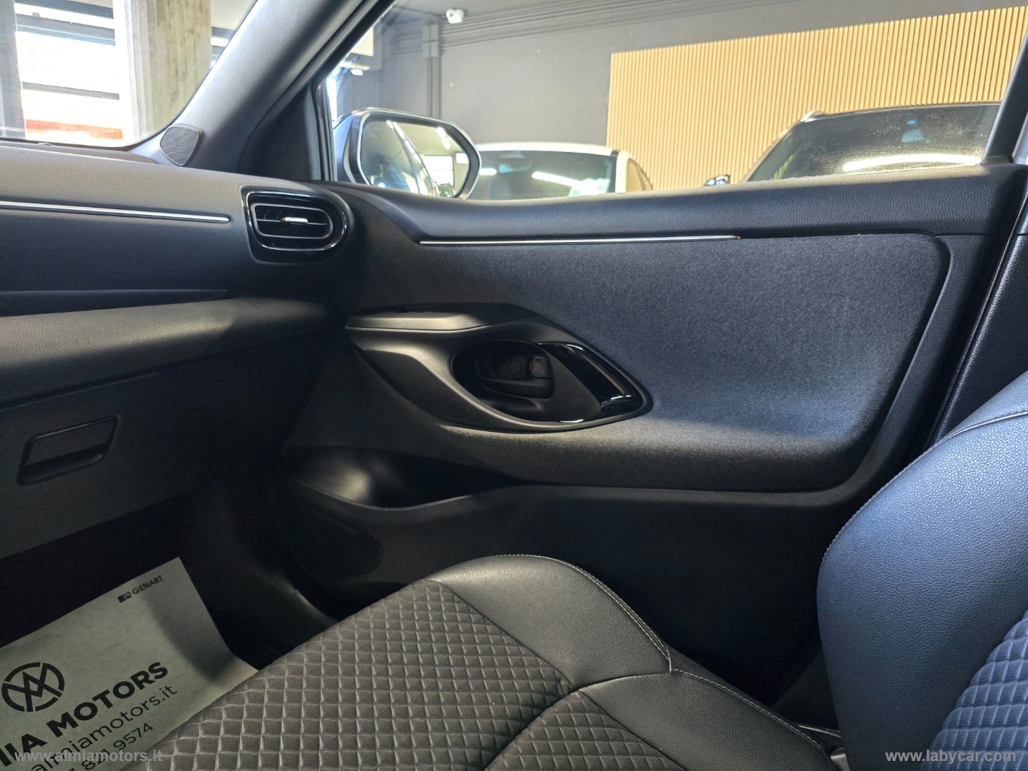 Yaris 1.5 Hybrid 5p. Lounge - immagine 32
