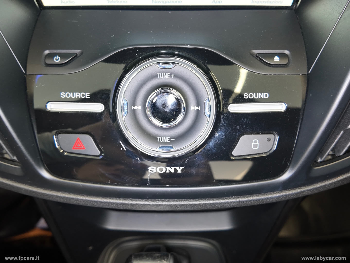 Kuga 2.0 TDCI 150CV S&S 4WD Pow. ST-Line TETTO APRI. - immagine 32
