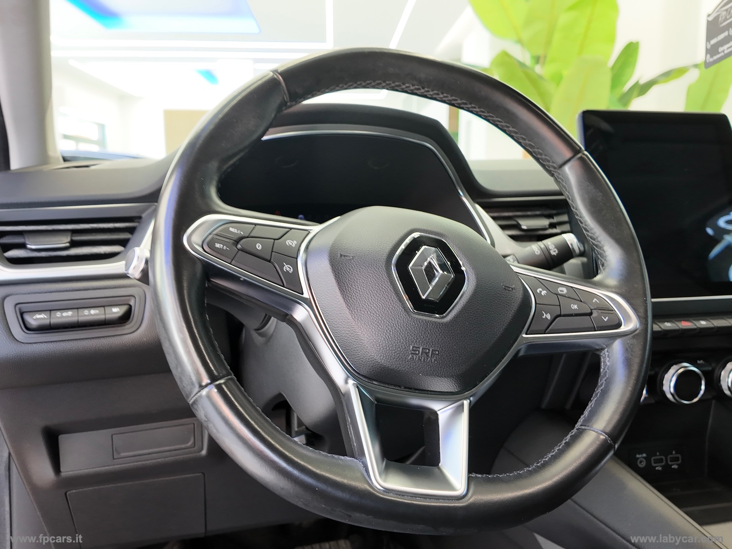 Captur Pl.-in Hybr. E-Tech 160 Init.Par. - immagine 32