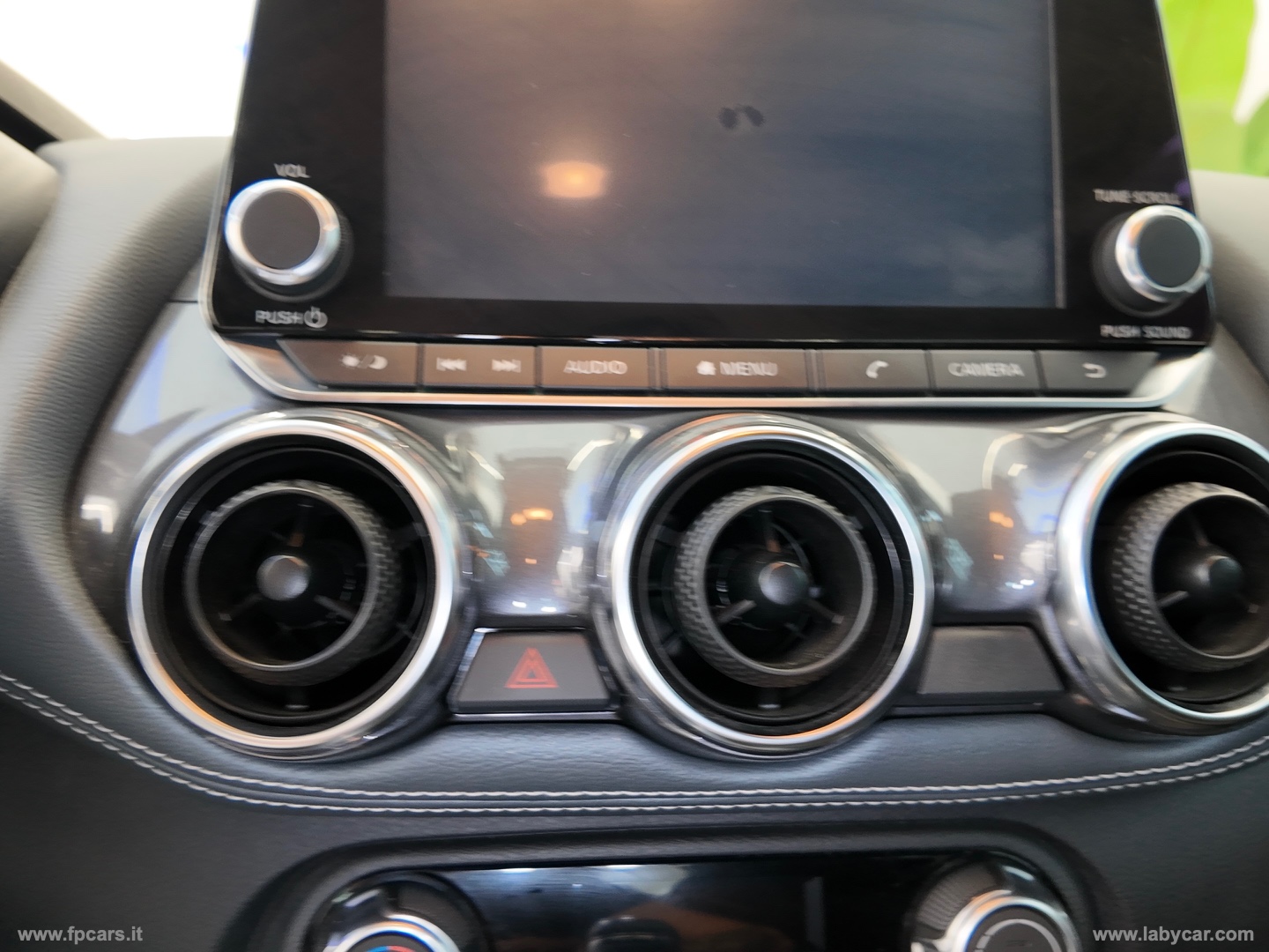 Juke 1.0 DIG-T 117 CV N-Connecta - immagine 32