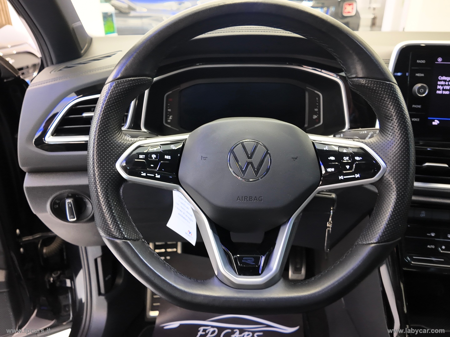 T-Roc 2.0 TDI SCR 150 CV DSG R-Line Plus - immagine 32