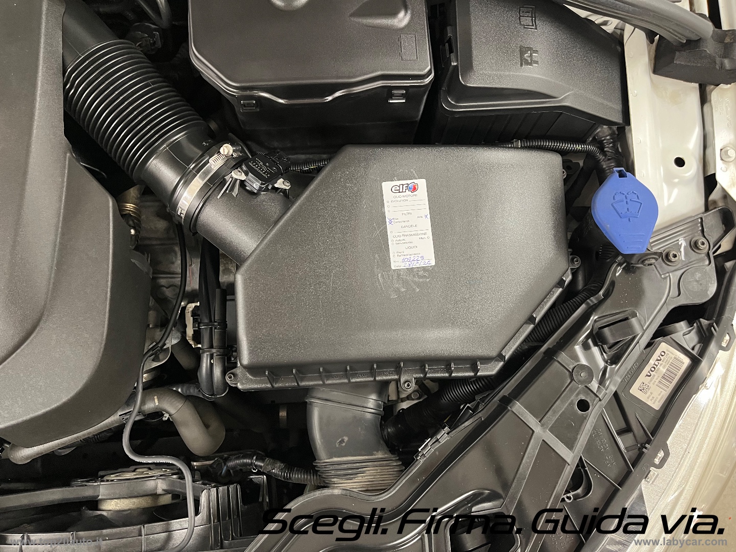 V60 Cross Country D3 Geartronic Momentum - immagine 32