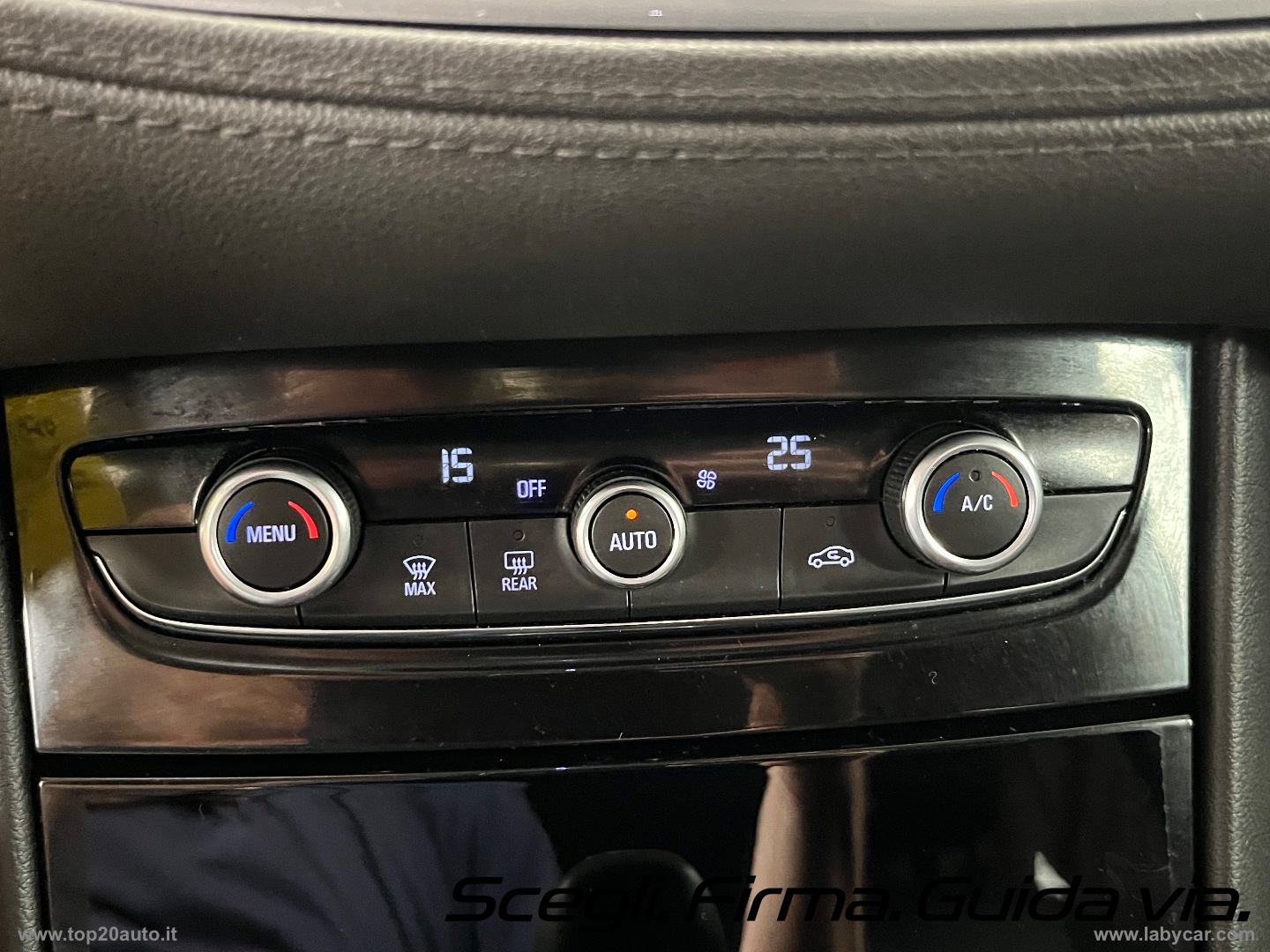 Grandland X 1.5 D Ecotec S&S aut.Bus.Ed. - immagine 32