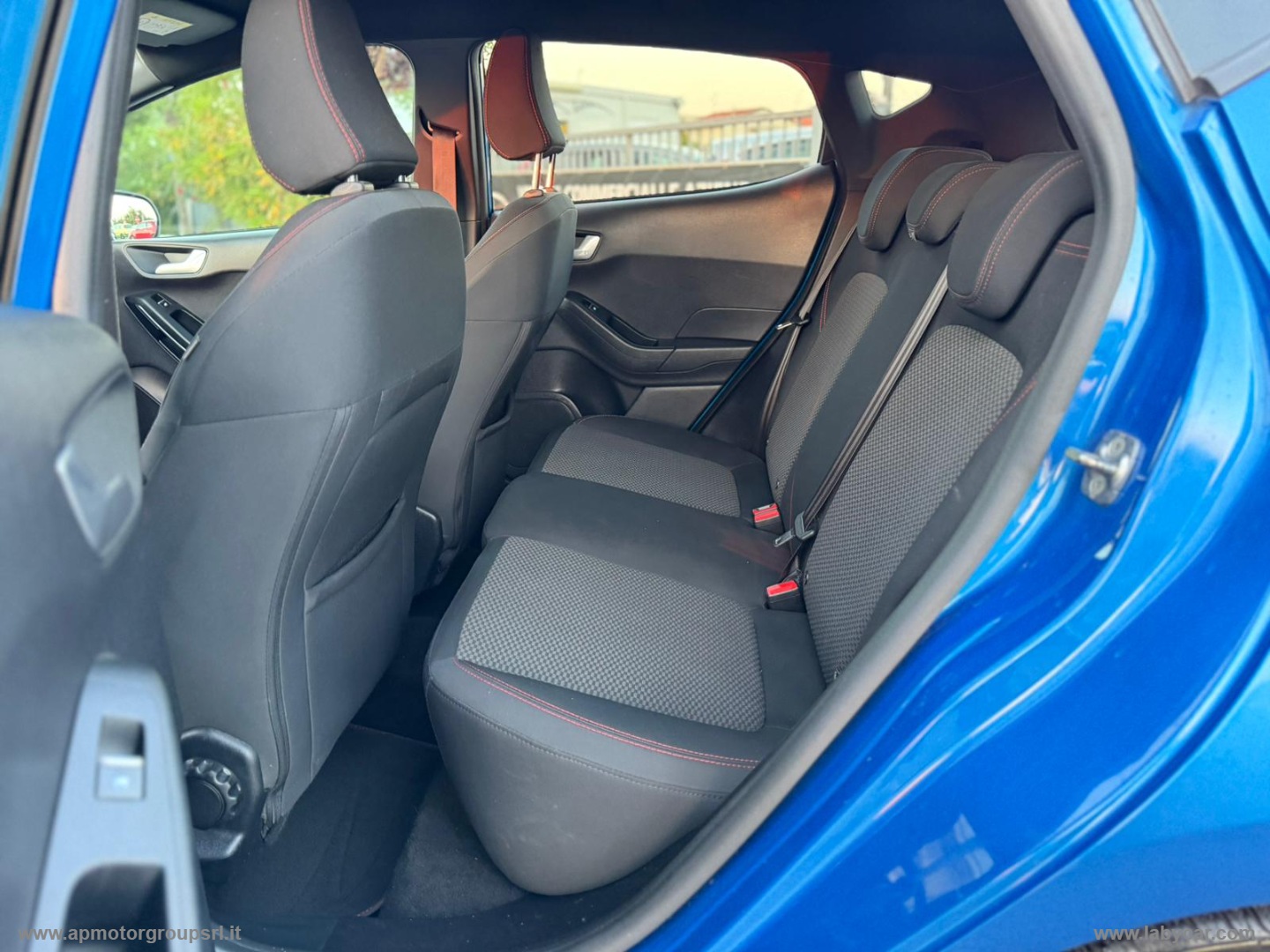 Fiesta 1.0 Ecoboost 95 CV 5p. ST-Line - immagine 32