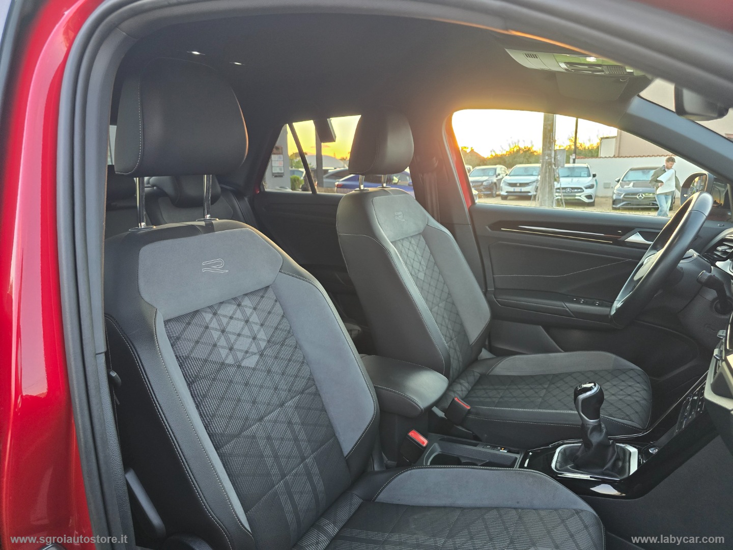 T-Roc 2.0 TDI SCR R-Line - immagine 32