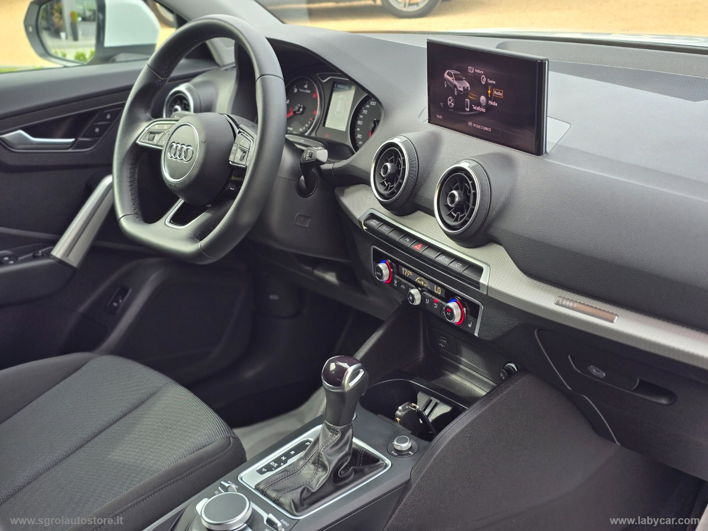 Q2 35 TDI S tronic - immagine 32