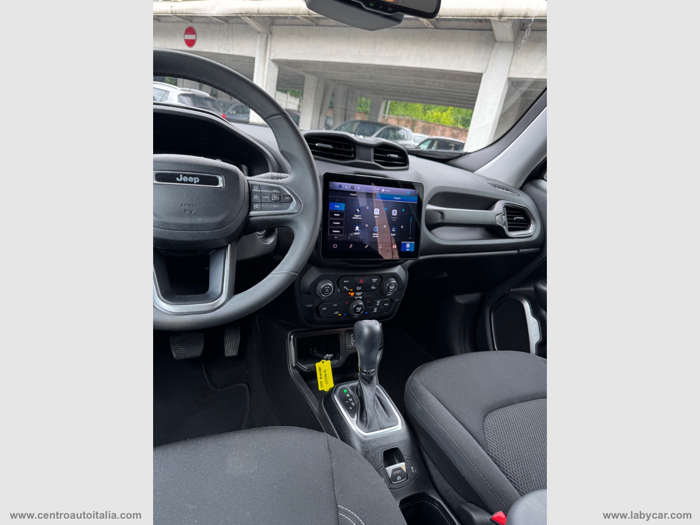 Renegade 1.5 T4 MHEV Altitude - immagine 32