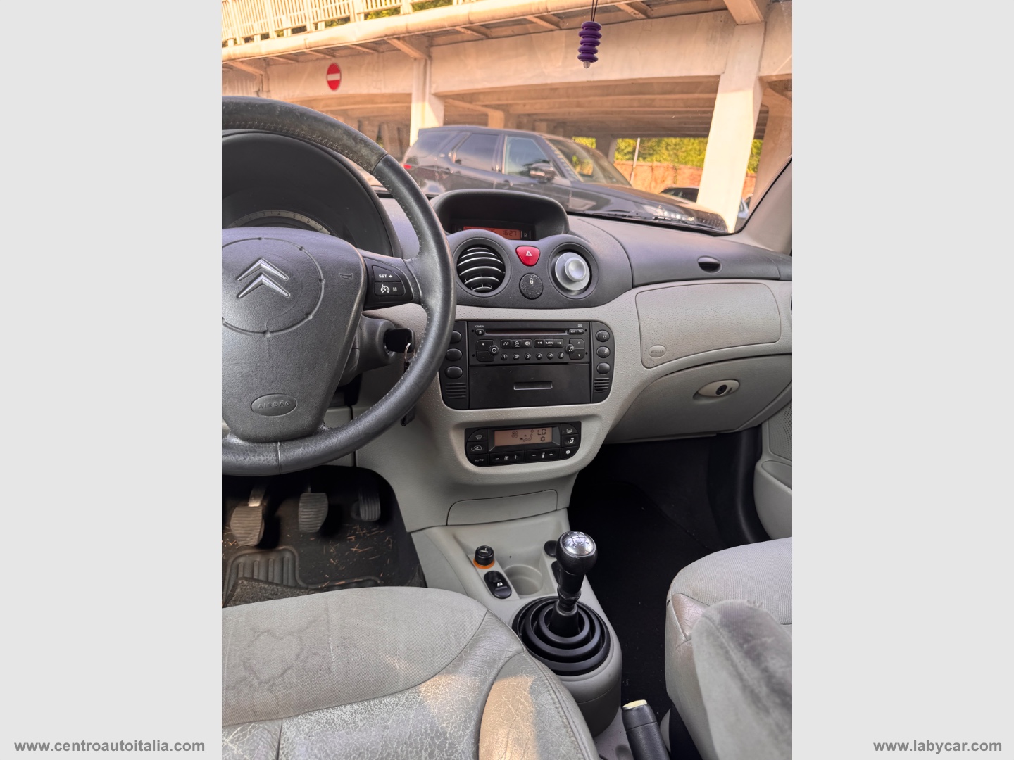 C3 1.4 HDi 70CV Exclusive - immagine 32