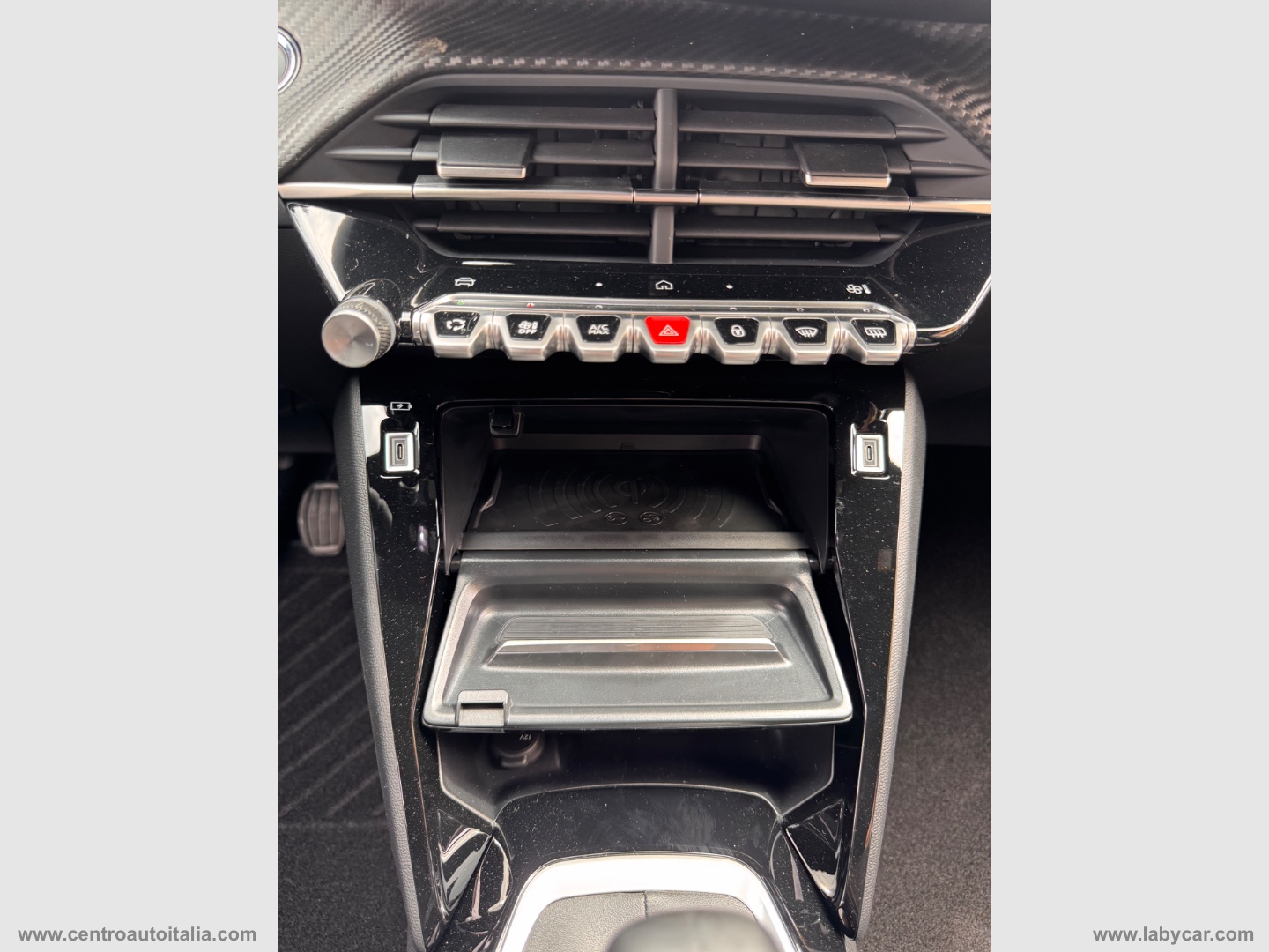 NUOVA 2008 Turbo 100 CV Allure - immagine 32