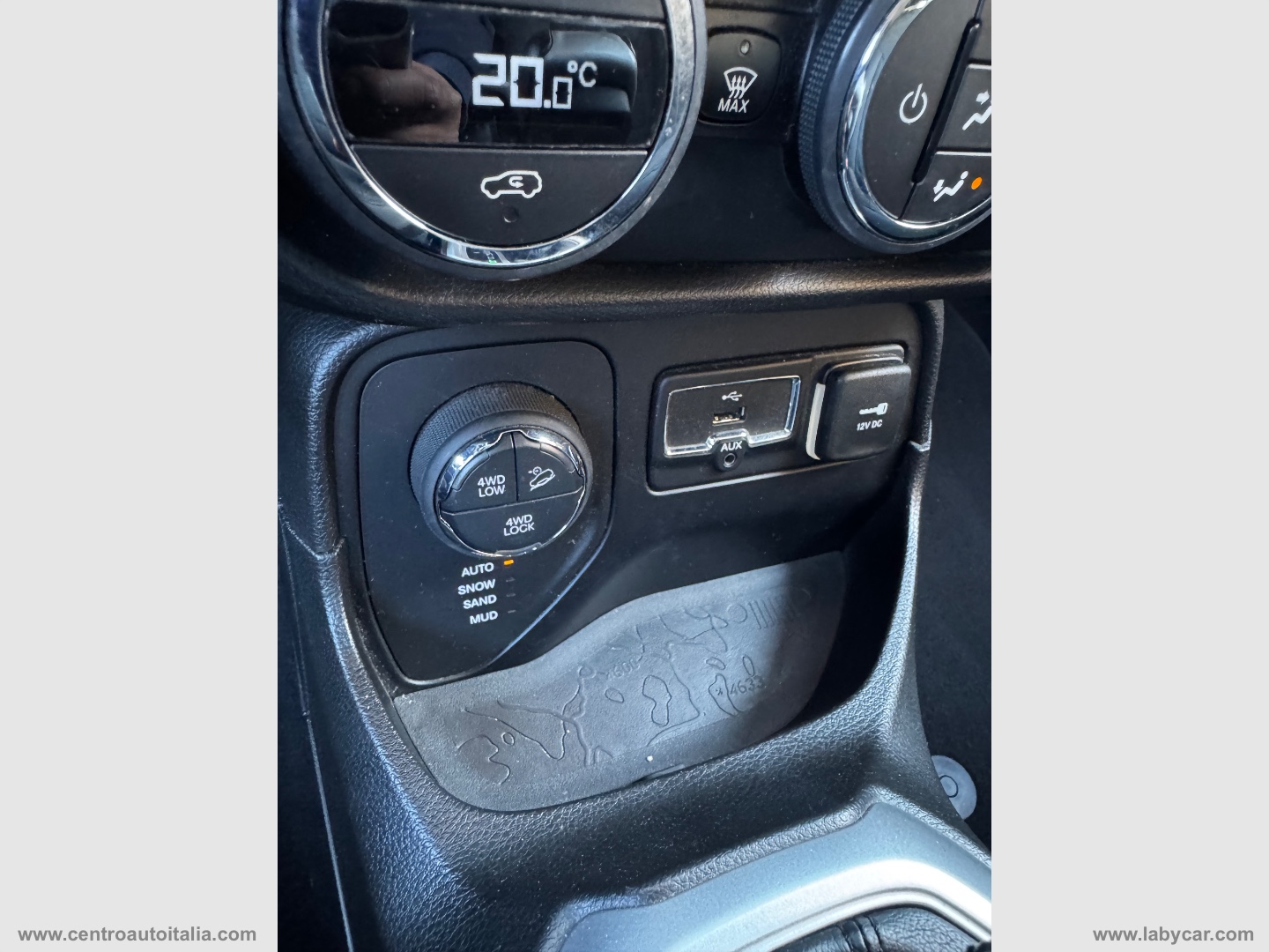 Renegade 2.0 Mjt 140 CV 4WD AD.L.Limited - immagine 32