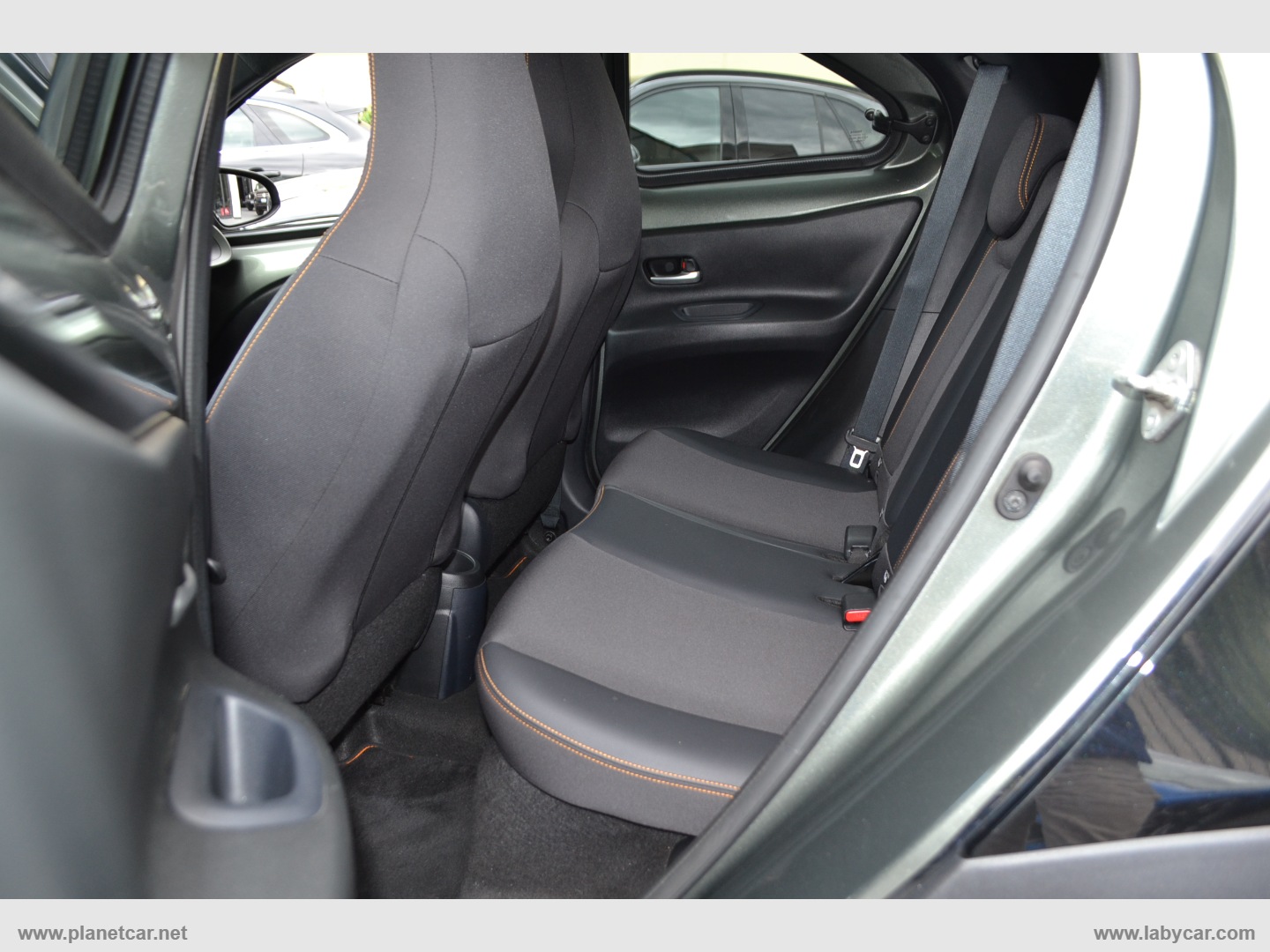 Aygo X 1.0 VVT-i 72 CV 5p. Limited S-CVT - immagine 33