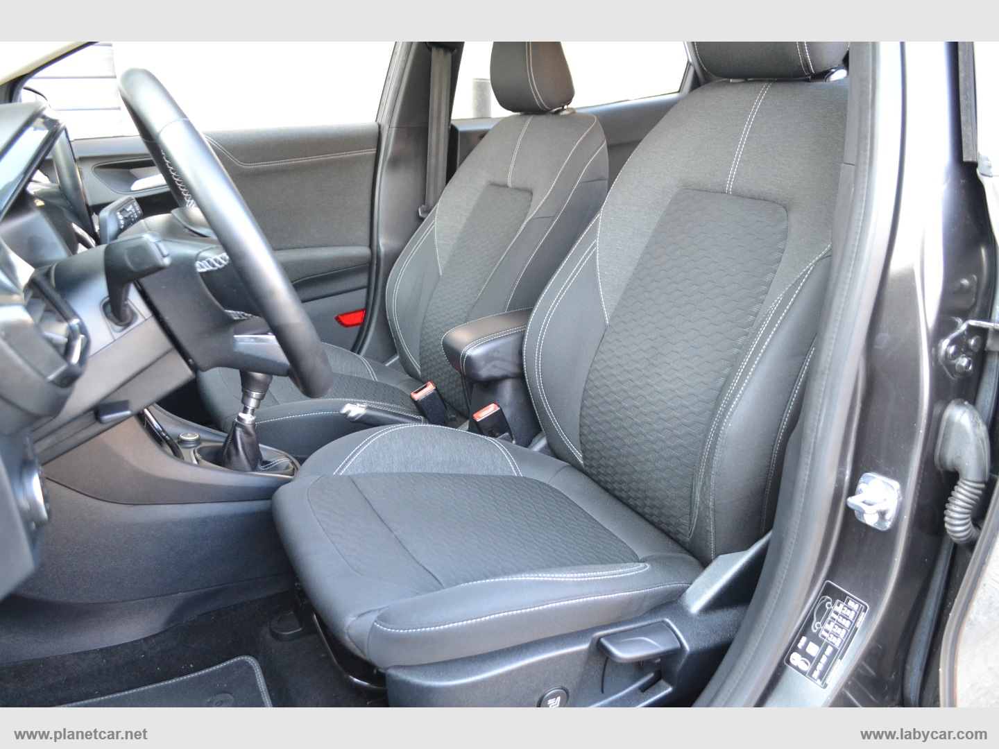 Puma 1.0 EcoBoost 125CV S&S Titanium - immagine 33