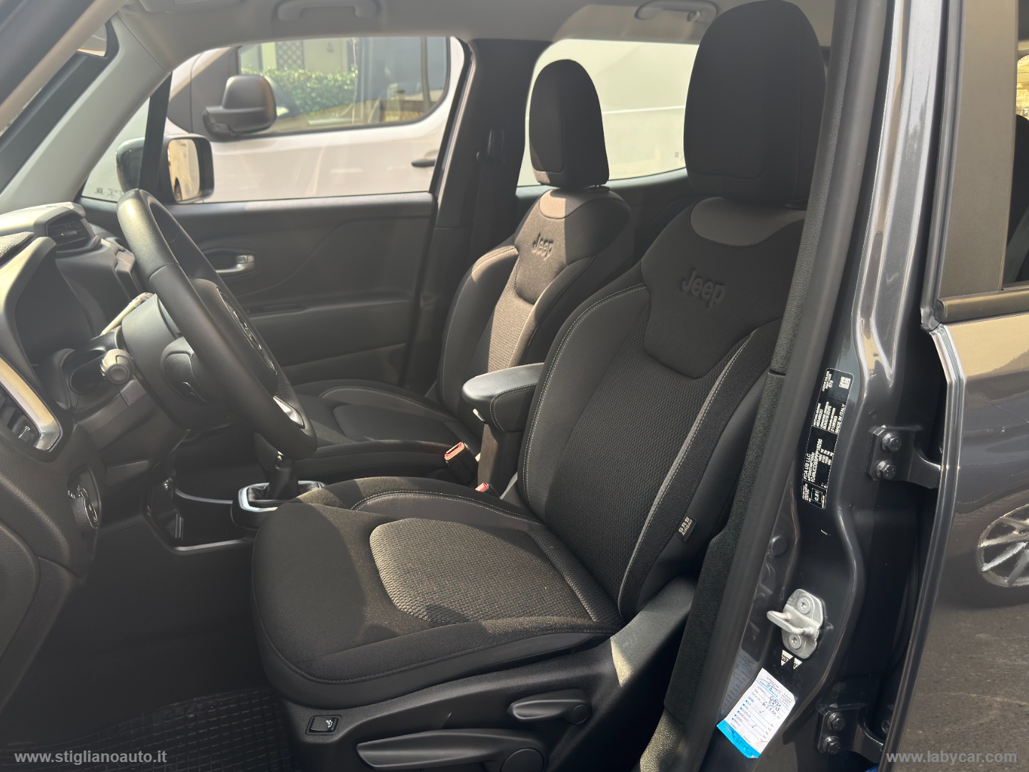 Renegade 1.6 Mjt 130CV Limited - immagine 33
