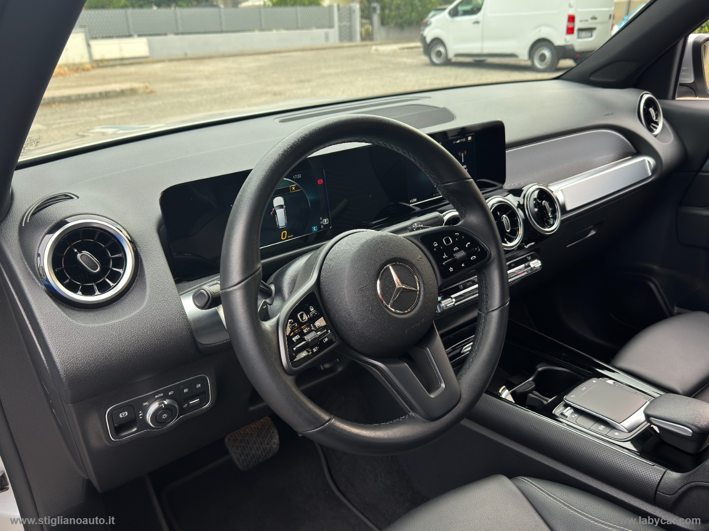 GLB 220 d Automatic 4Matic Sport - immagine 33