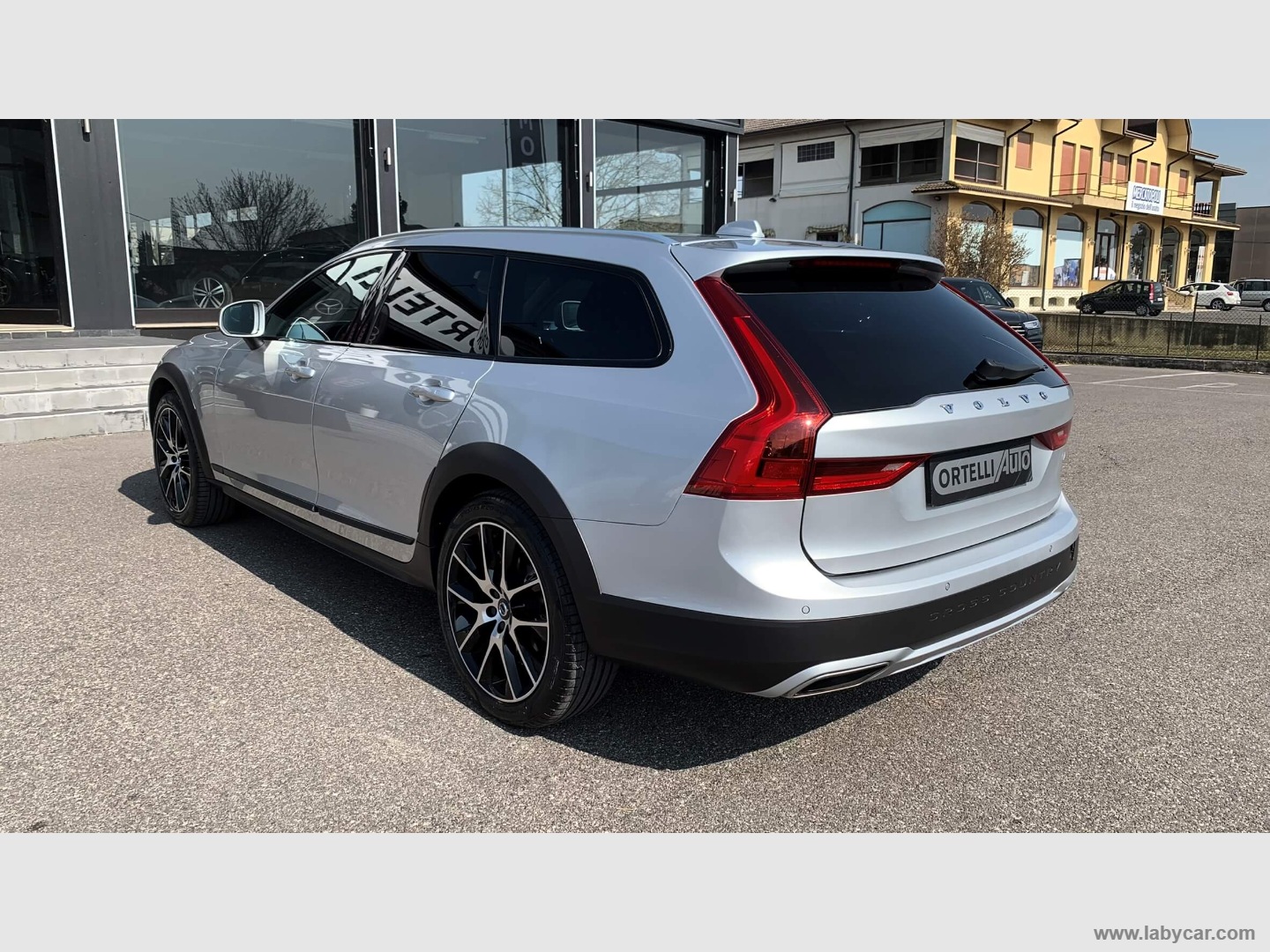 V90 Cross Country D4 AWD Geartronic Pro GANCIO TRAINO I.V.A. - immagine 33