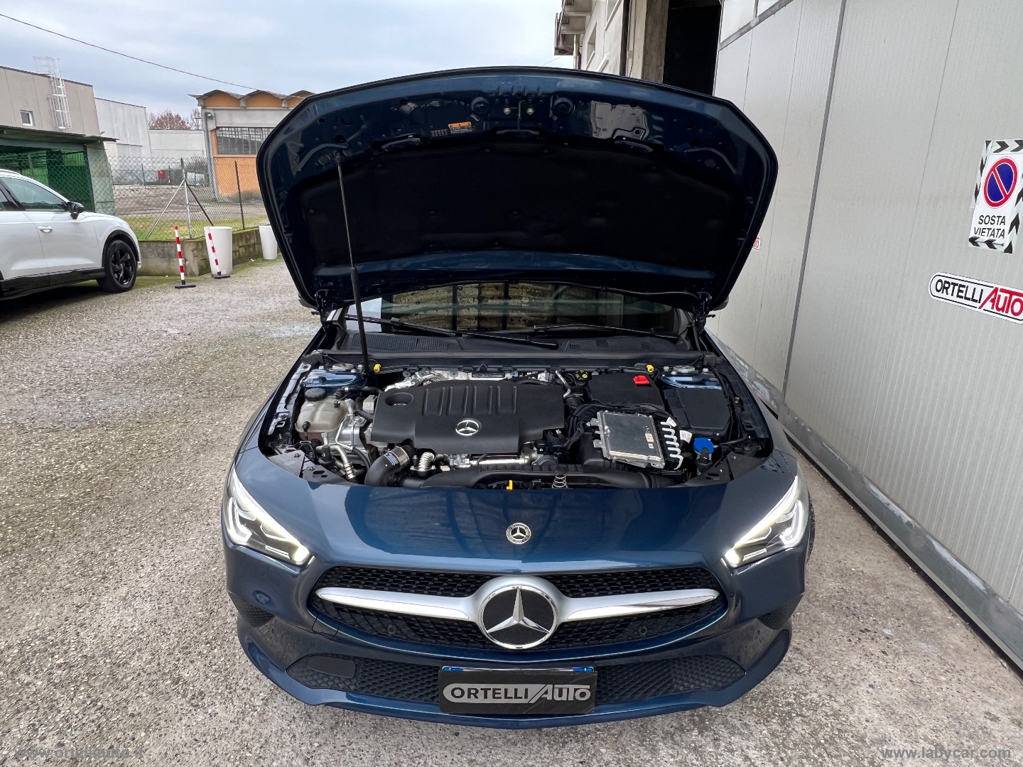 CLA 200 d Aut. Shooting Brake Business IVA DEDUCIBILE - immagine 33