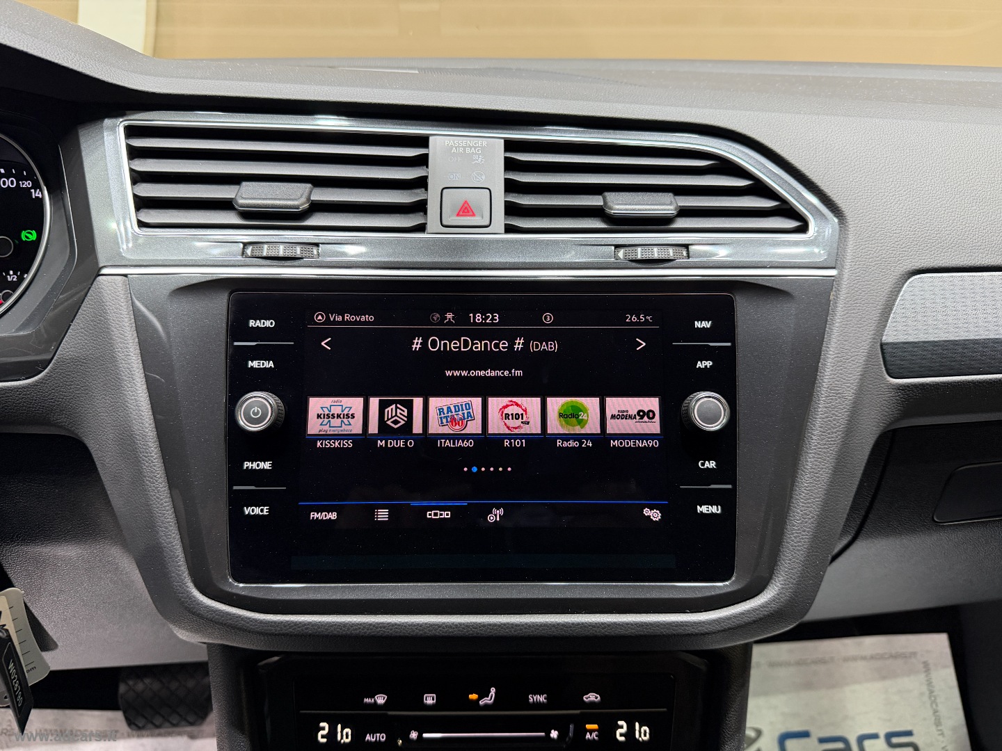 Tiguan 2.0 TDI 150CV SCR DSG Life *CAMBIO AUT*CLIMA 3 ZONE* - immagine 33