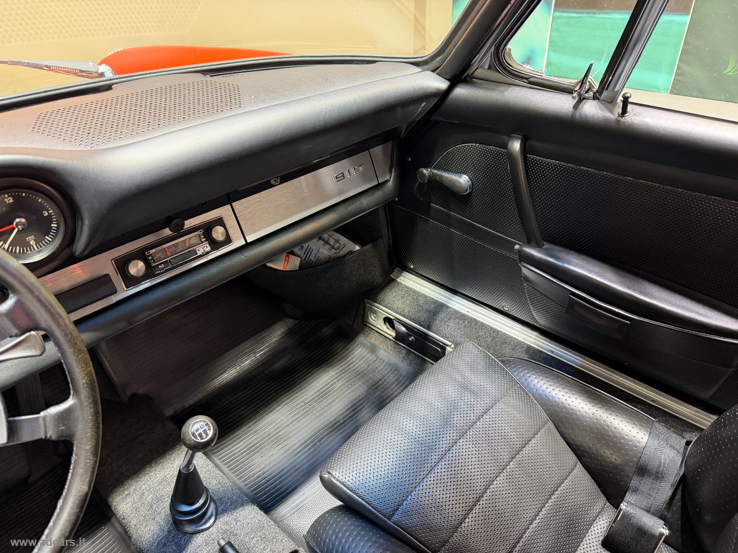 911 T 2.0 SWB 1968 *FULL SERVICE PORSCHE* - immagine 33