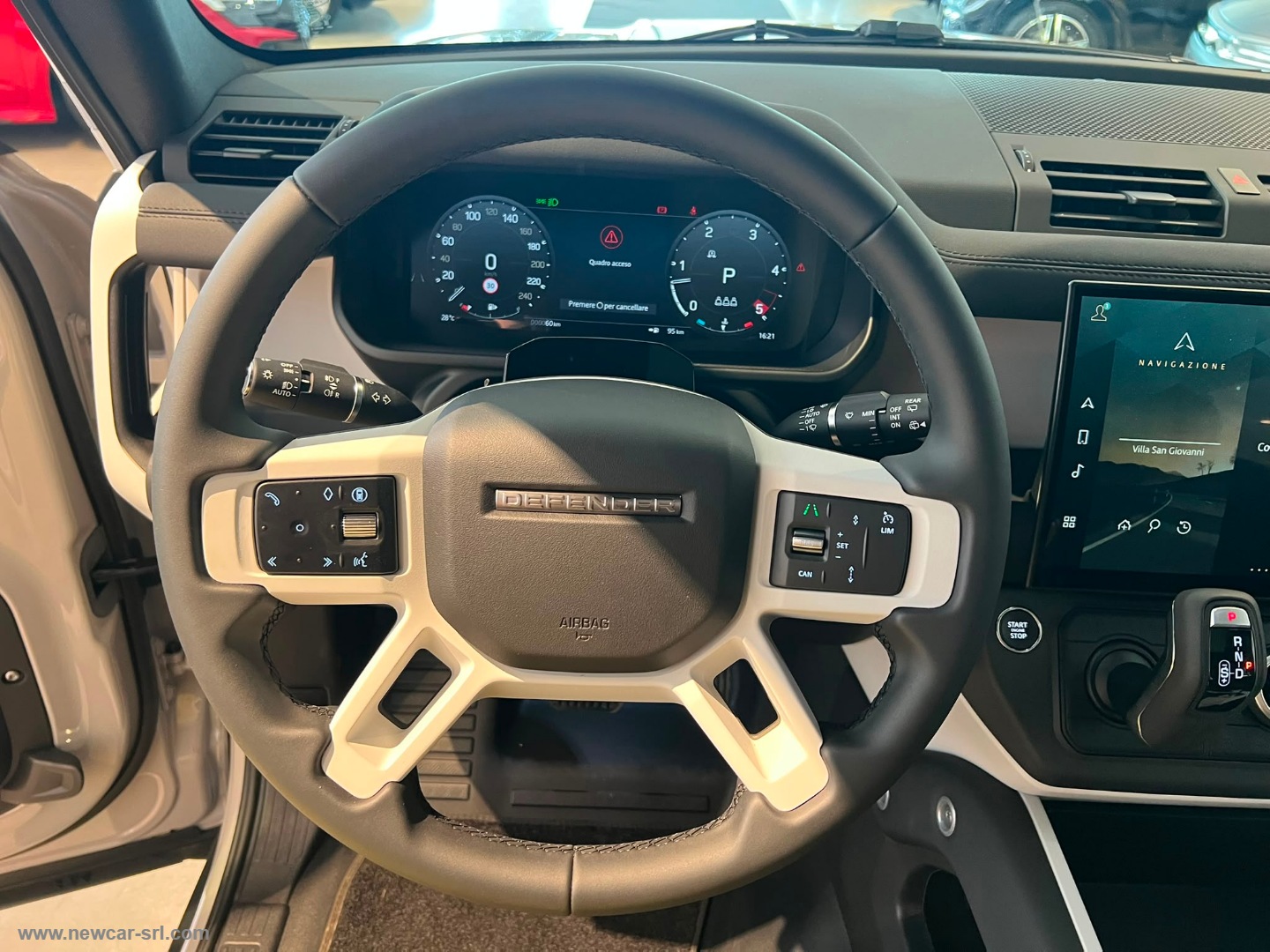 Defender 110 3.0D I6 250 AWD X-Dyn.SE N1 - immagine 33