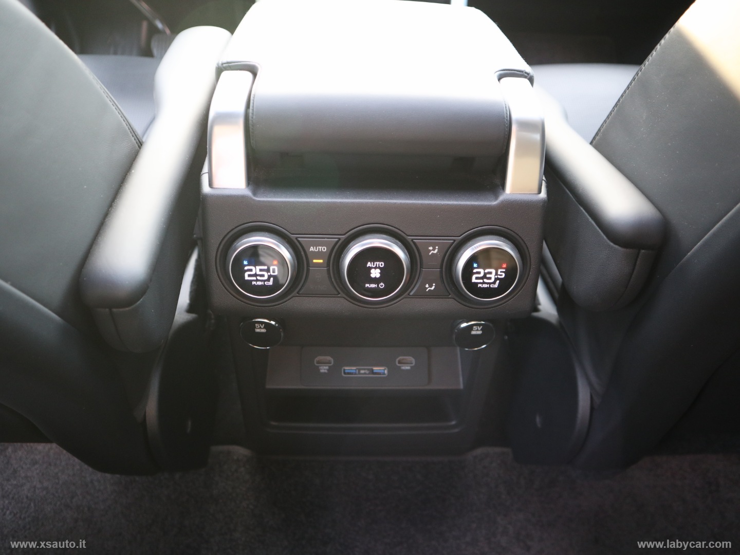 Discovery 3.0 TD6 249 CV HSE Luxury 7 POSTI - immagine 33