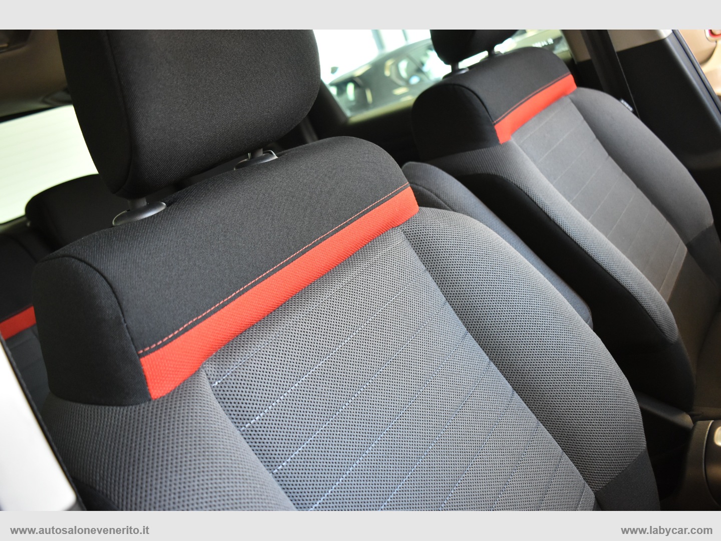 C3 Aircross PureT. 110 S&S Shine - immagine 33