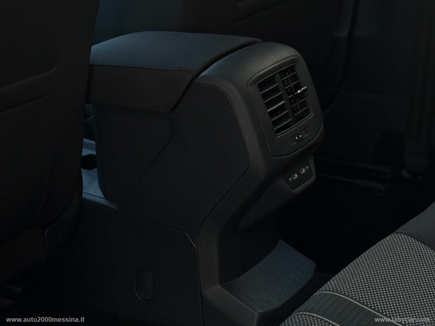 T-Roc 2.0 TDI Style BlueMotion Tech. - immagine 33