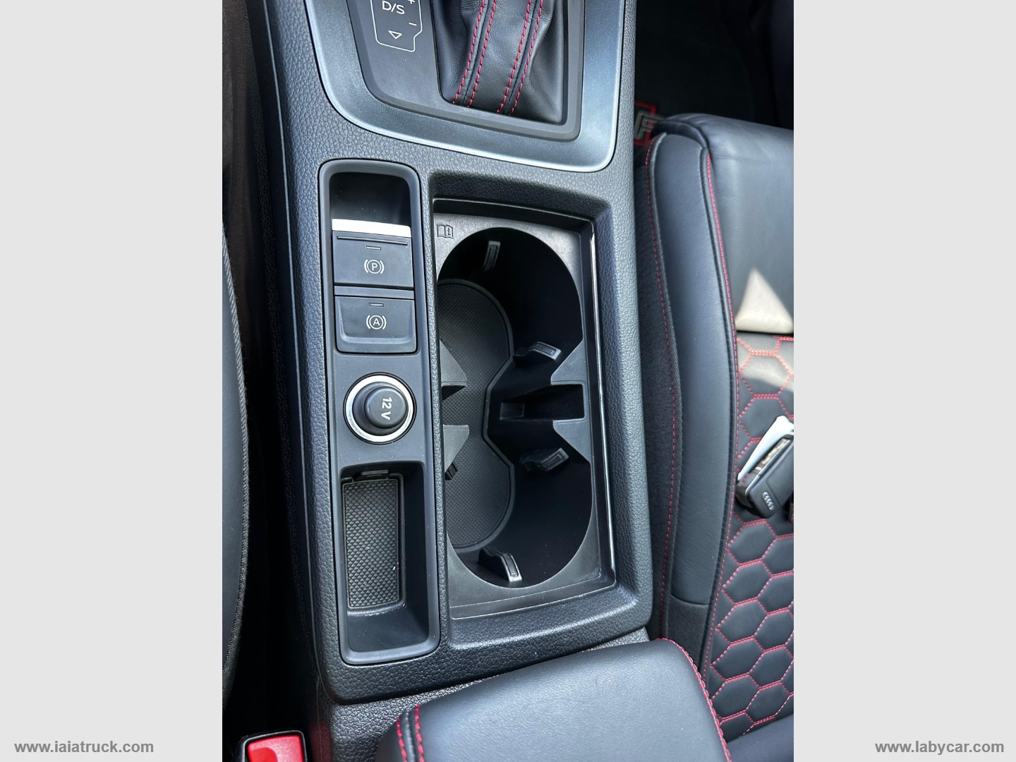RS Q3 SPB quattro S tronic RSQ3 SPB Q.S-Tronic Dynamic Blackline Exclusive FULL - immagine 33