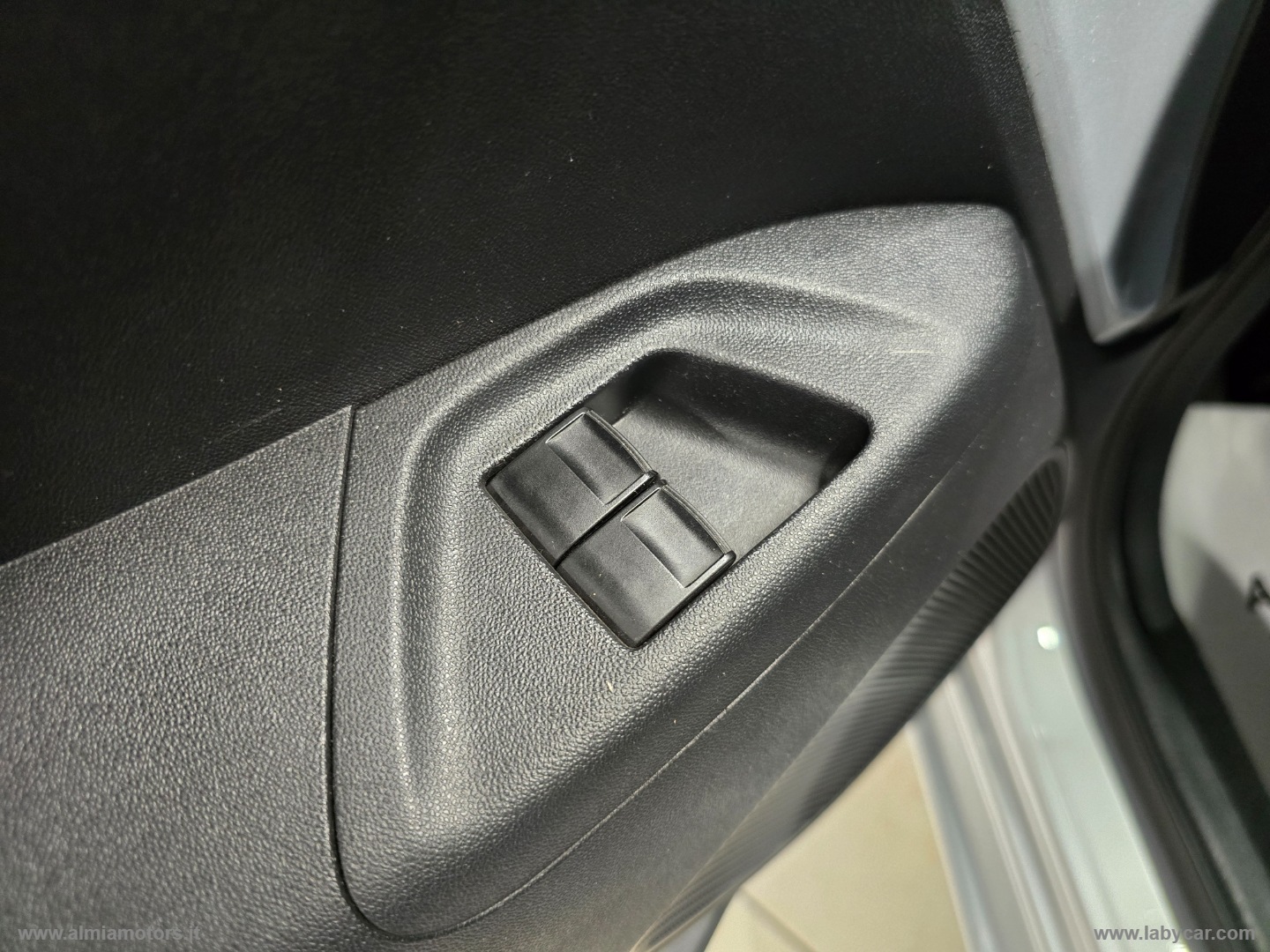 Aygo 1.0 VVT-i 69 CV 5p. x-play TSS - immagine 33