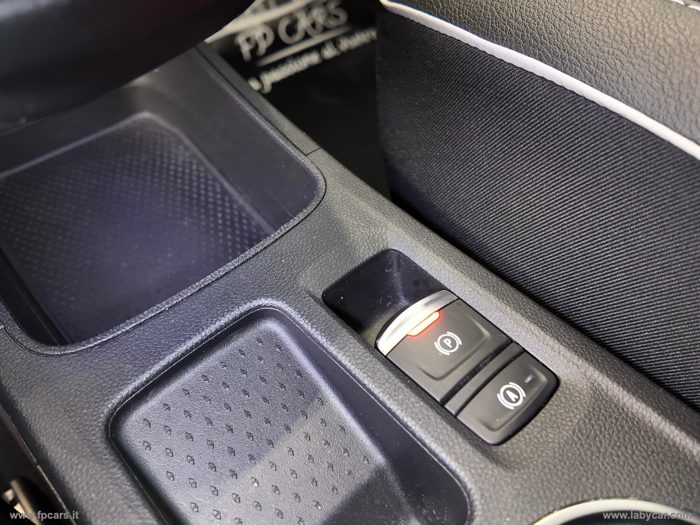 Captur Pl.-in Hybr. E-Tech 160 Init.Par. - immagine 33