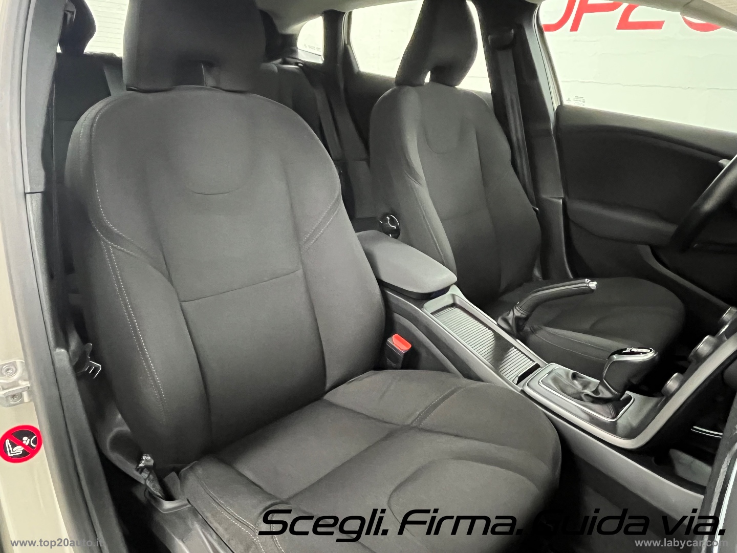 V40 Cross Country D2 Geartronic Business - immagine 33