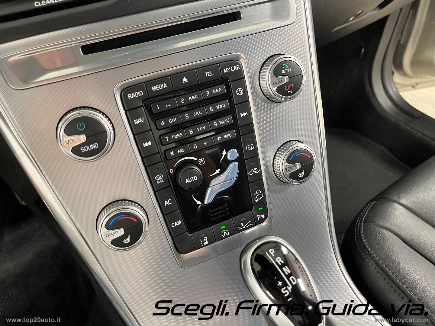 XC60 D5 AWD Geartronic Summum|TETTO|PELLE - immagine 33