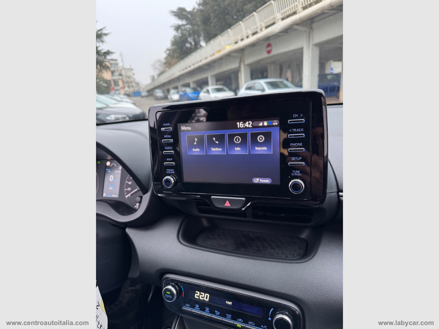 Mazda2 Hybrid 1.5 VVT Pure - immagine 33