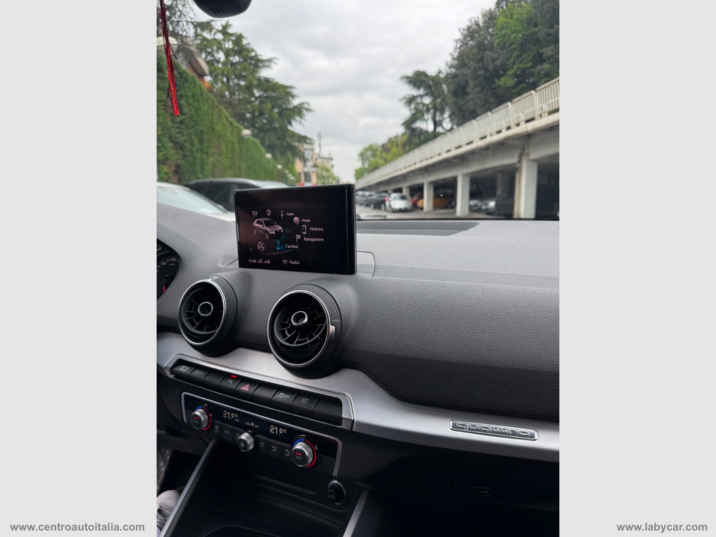 Q2 35 TDI S tronic Identity Black - immagine 33