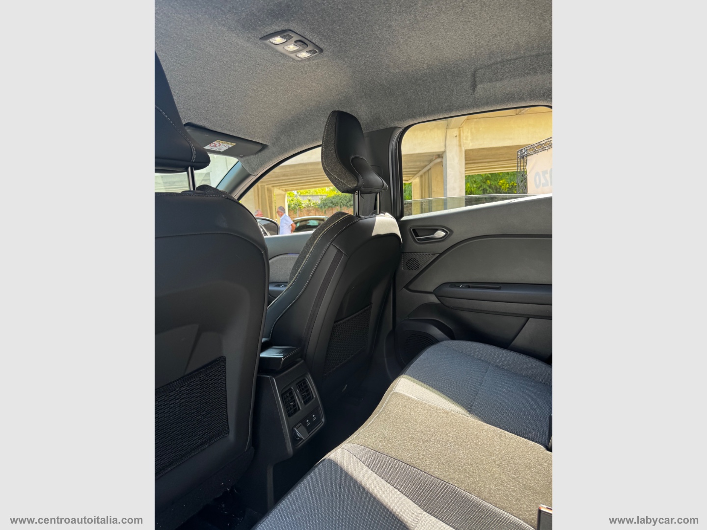 Captur TCe 90 CV Techno - immagine 33