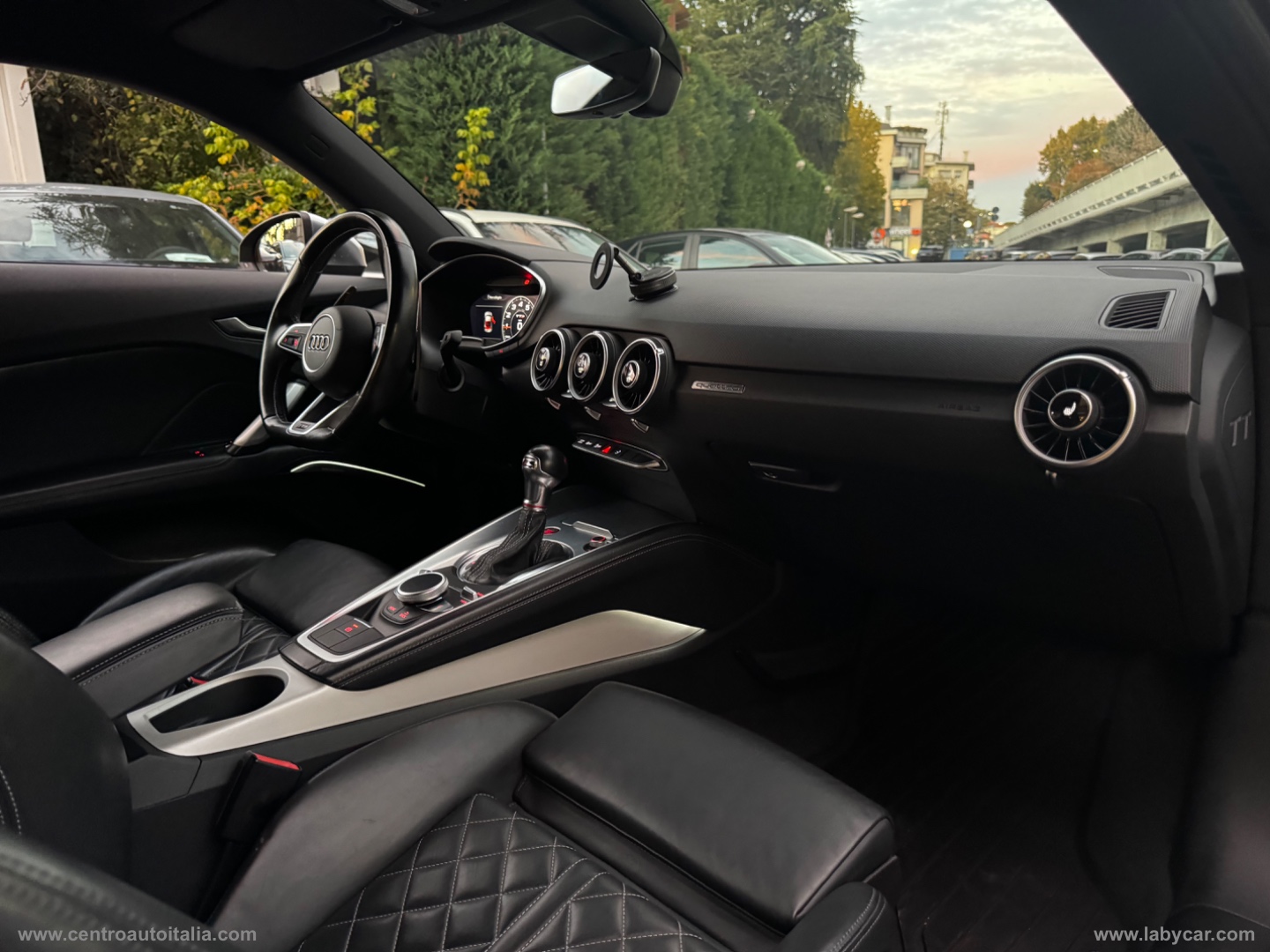 TTS Coupé 2.0 TFSI 310CV quattro S tr. - immagine 33