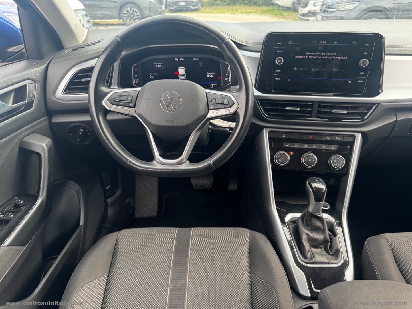 T-Roc 1.5 TSI ACT DSG Business BMT - immagine 33