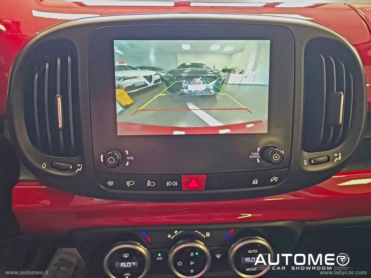 500L 1.4 95 CV S&S Mirror KM CERTIFICATI - immagine 33