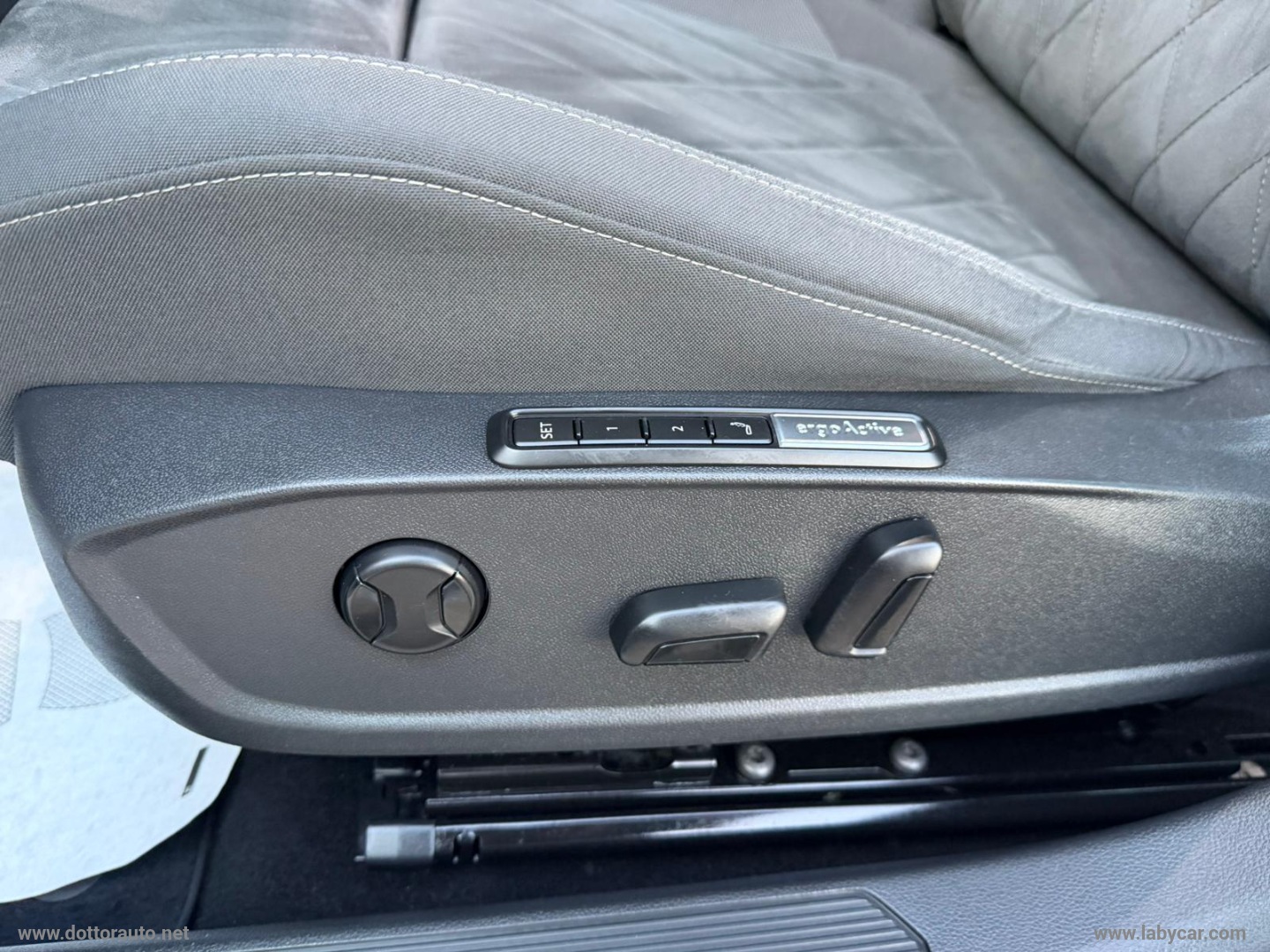 Golf 2.0 TDI DSG SCR Style - immagine 33