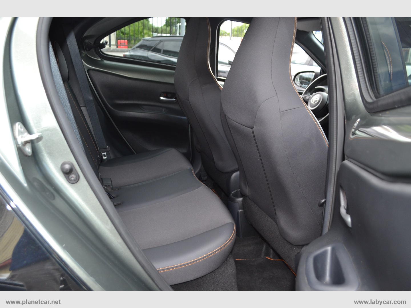 Aygo X 1.0 VVT-i 72 CV 5p. Limited S-CVT - immagine 34