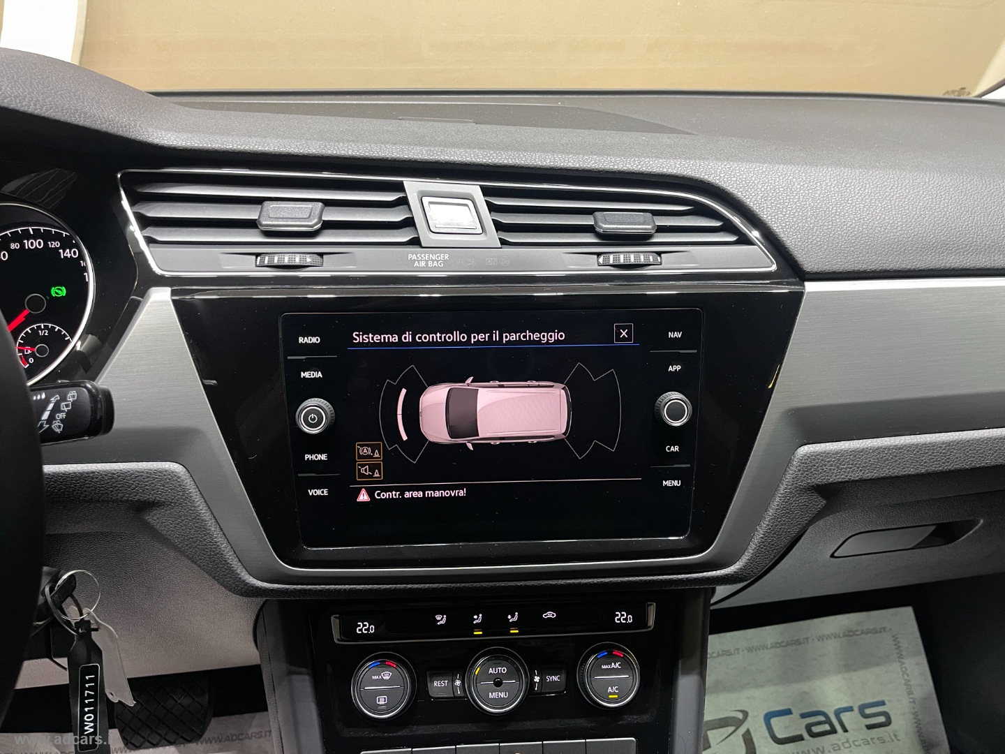 Touran 2.0 TDI 150 CV DSG Business BMT *7 POSTI*CAMBIO AUT.* - immagine 34