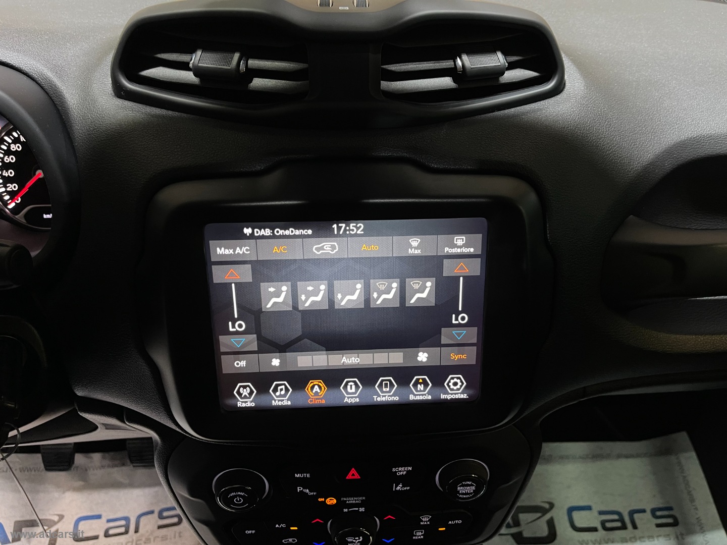 Renegade 1.0 T3 Limited *NEOPATENTATI*BENZINA* - immagine 34