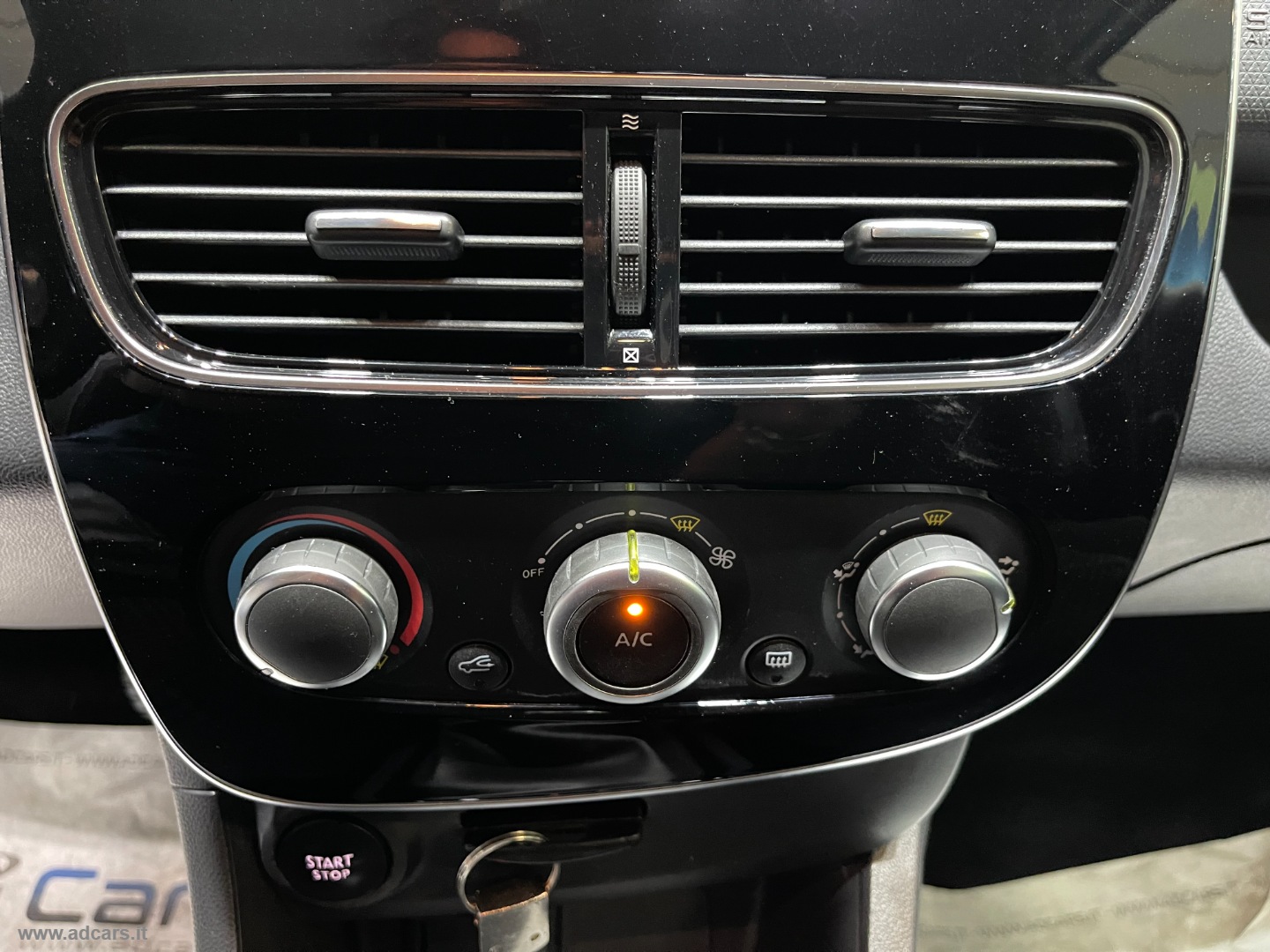 Clio dCi 8V 75 CV S&S 5p. Energy Duel *NEOPATENTATI*SENSORI*TELECAMERA* - immagine 34