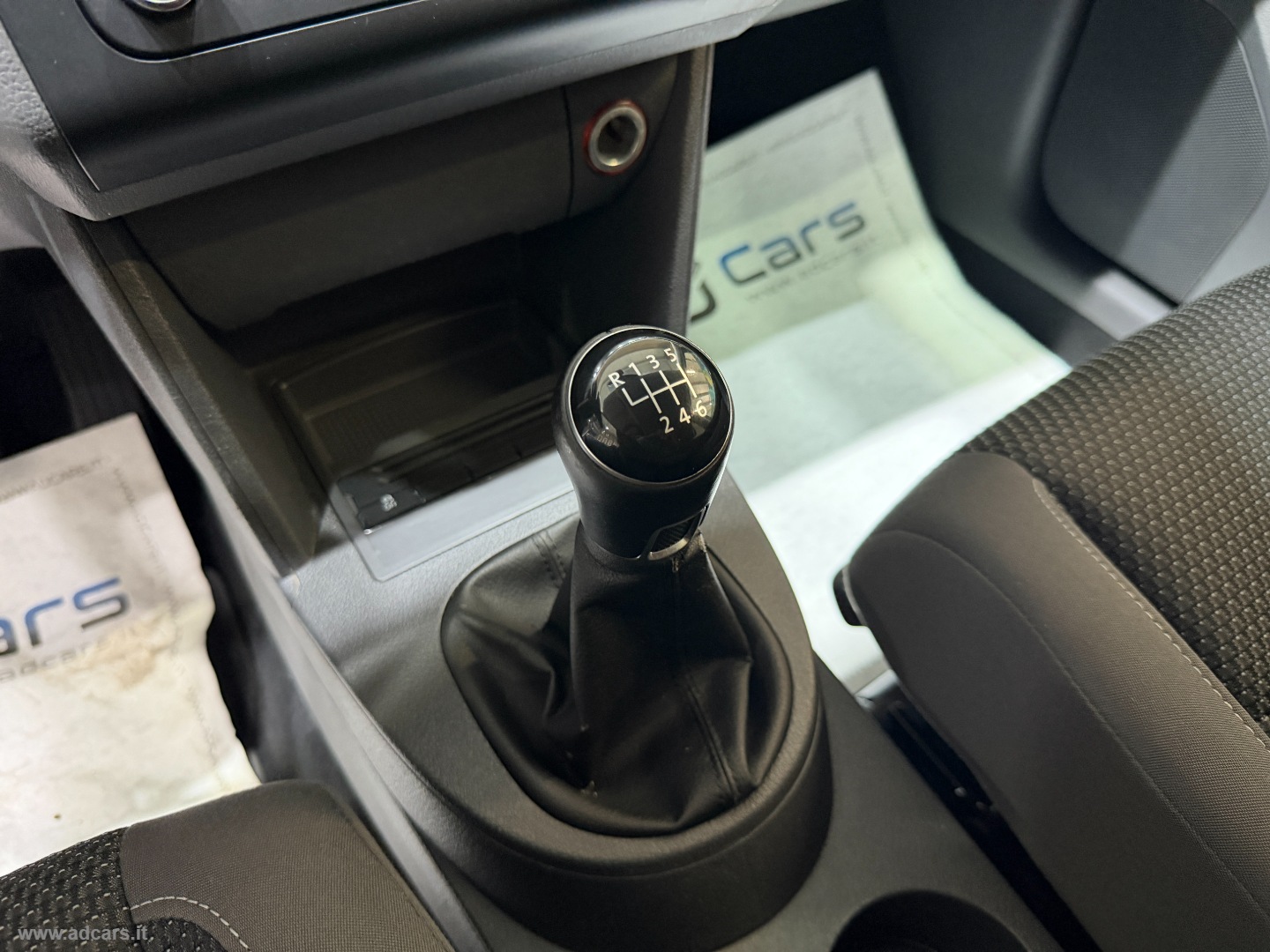 Touran Business 1.6 TDI Comfortline BMT *7 POSTI* - immagine 34