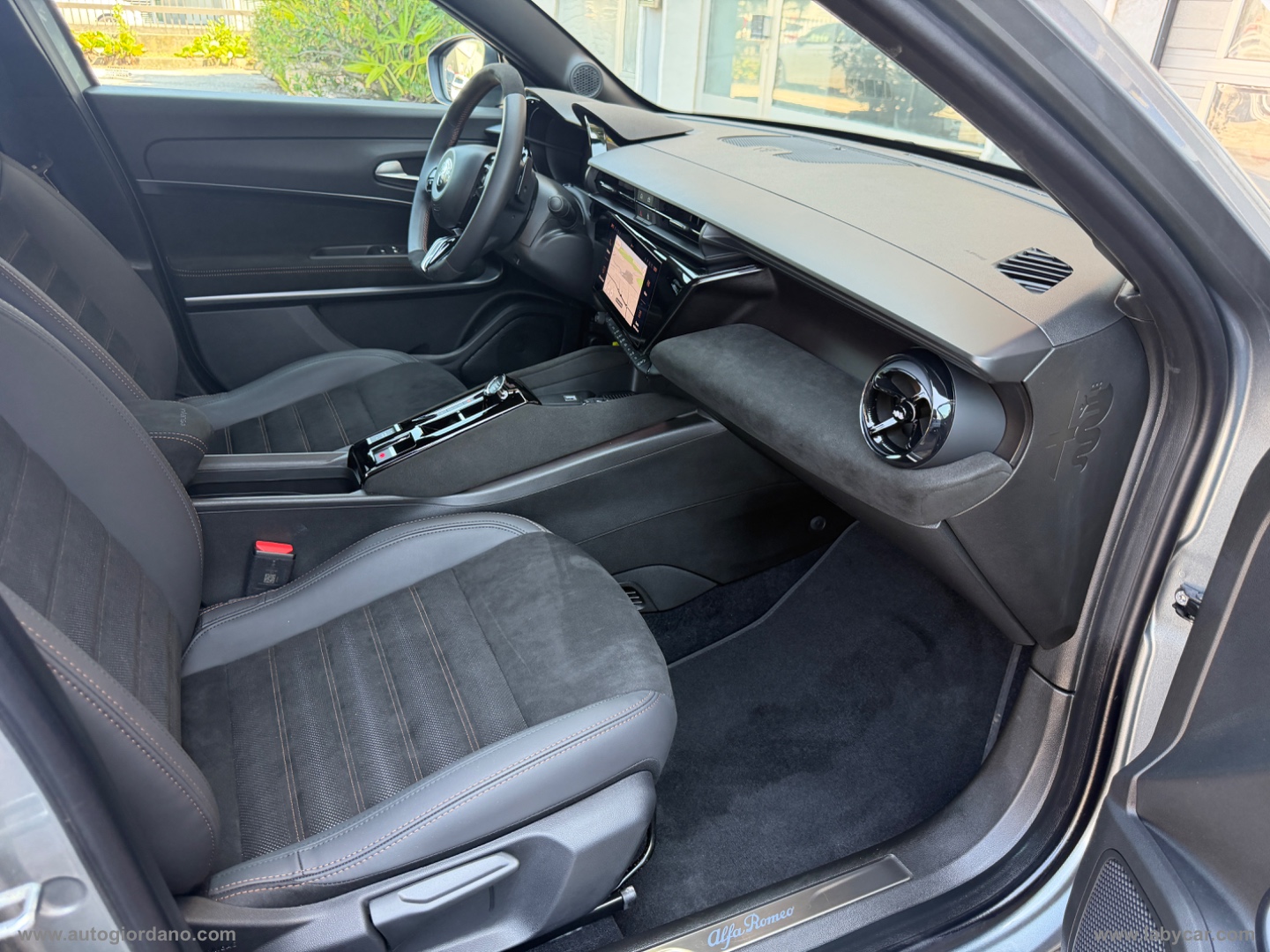 Junior 1.2 145CV Hybrid eDCT6 Q4 Intensa - immagine 34